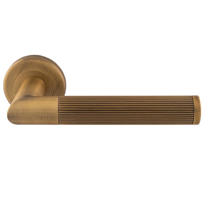 Carlisle Brass Serozzetta Trend Lines Lever on Concealed Fix Round Rose