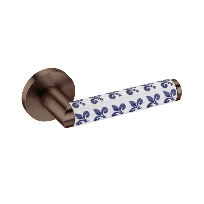 JNF Link Collection Link Porcelana Fleur-de-lis Door Lever Handle IN.00.446