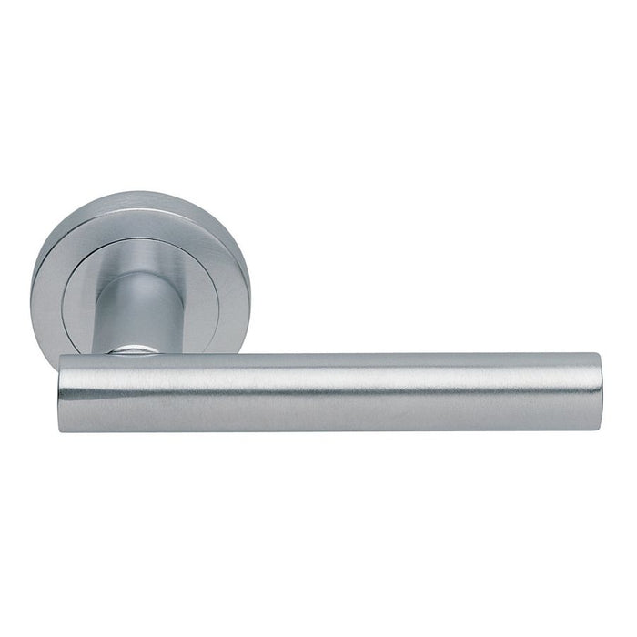Carlisle Brass Calla Lever on Round Rose