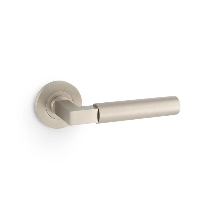 Eurospec Alexander & Wilks Plain Hurricane Lever on Round Rose AW201