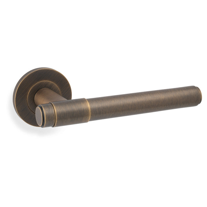 Eurospec Alexander & Wilks Kingston Plain Lever on Round Rose AW241