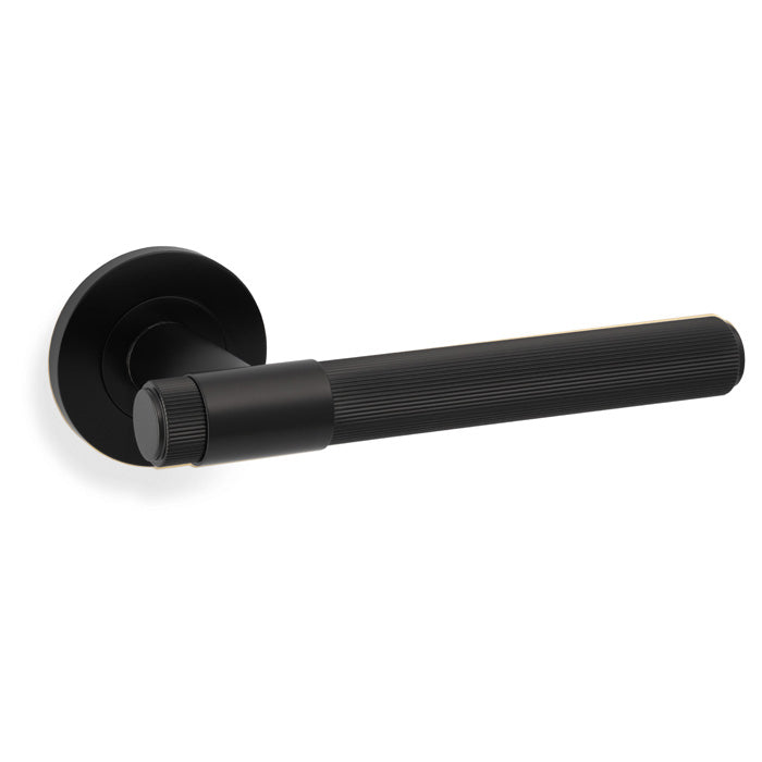 Eurospec Alexander & Wilks Kingston Reeded Lever on Round Rose AW242