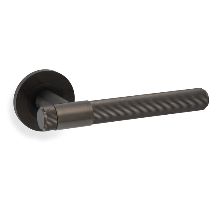 Eurospec Alexander & Wilks Kingston Reeded Lever on Round Rose AW242